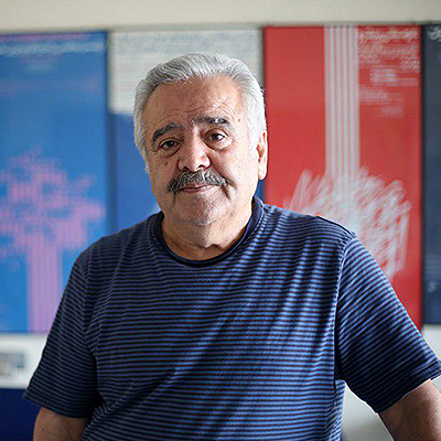 کپی زیاد شده است، پوسترهای تئاتری ام را نمایش می دهم