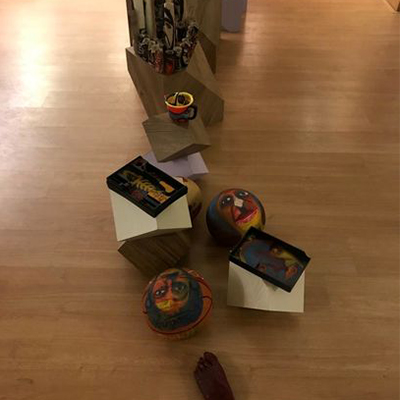 تبدیل زباله به هنر در گالری هاگ