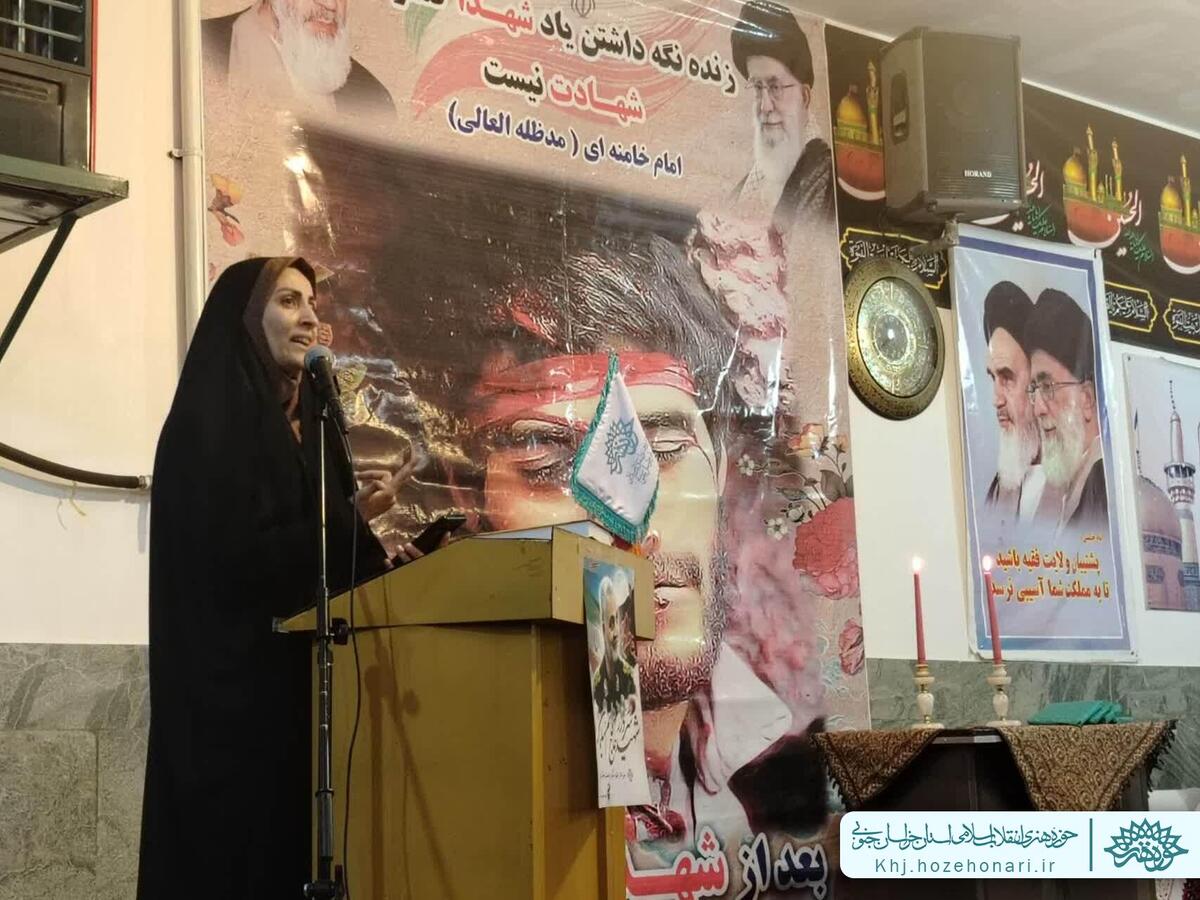 نشست ادبی «ستاره‌های خاکی» در روستای دستجرد؛ روایت شعر و خاطره دفاع مقدس