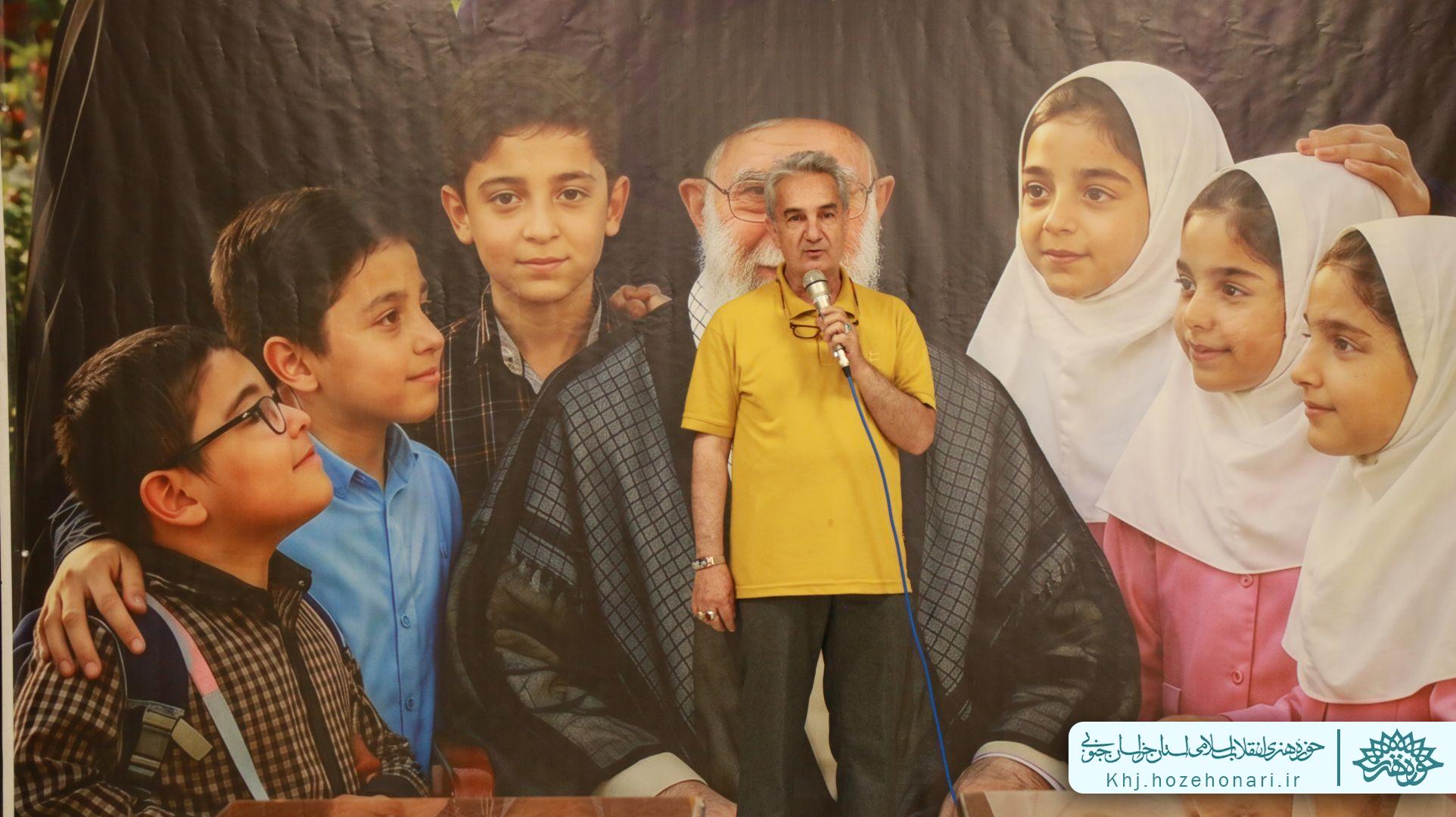 افتتاح نمایشگاه رویداد بین‌المللی «نای میناب» در حوزه هنری خراسان جنوبی