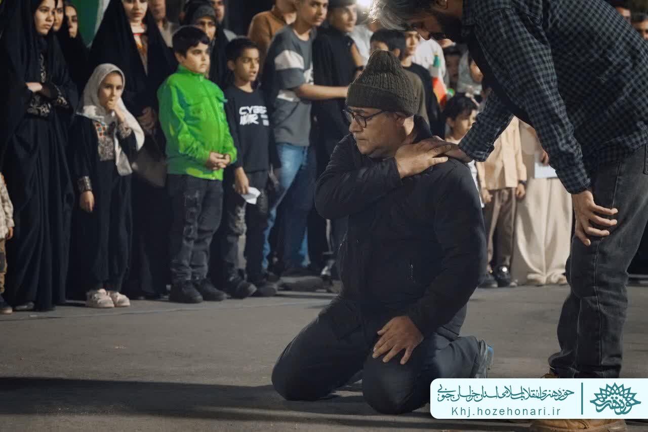اجرای نمایش خیابانی «میناب ۱۶۸» در بیرجند؛ روایت مظلومیت کودکان شهید در جنگ رمضان اجرای نمایش خیابانی «میناب ۱۶۸» در بیرجند؛ روایت مظلومیت کودکان شهید در جنگ رمضان